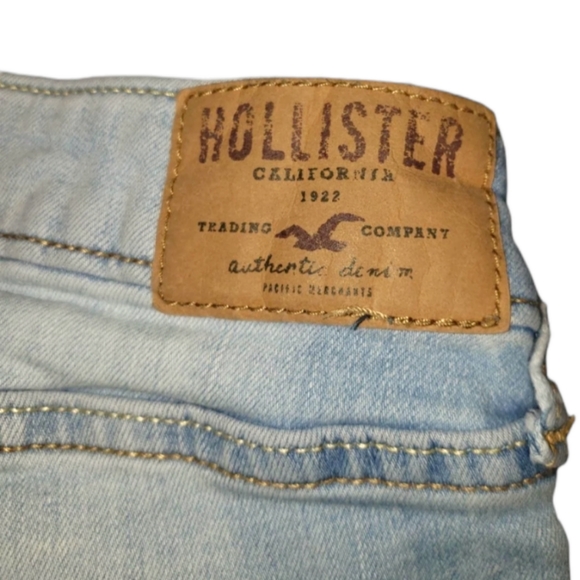 Hollister Skinny Jeans - Picture 2 of 6